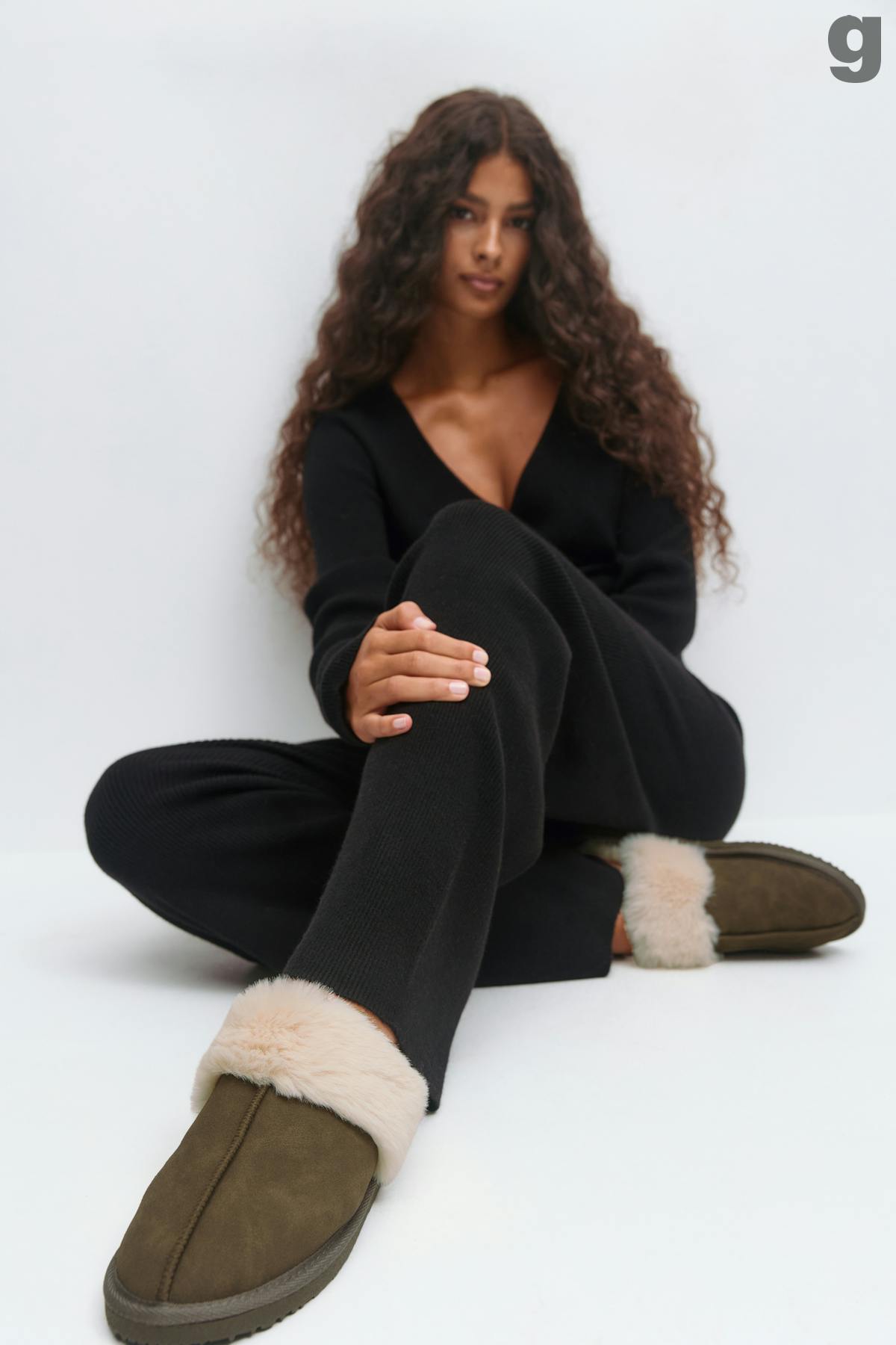 Faux fur slippers