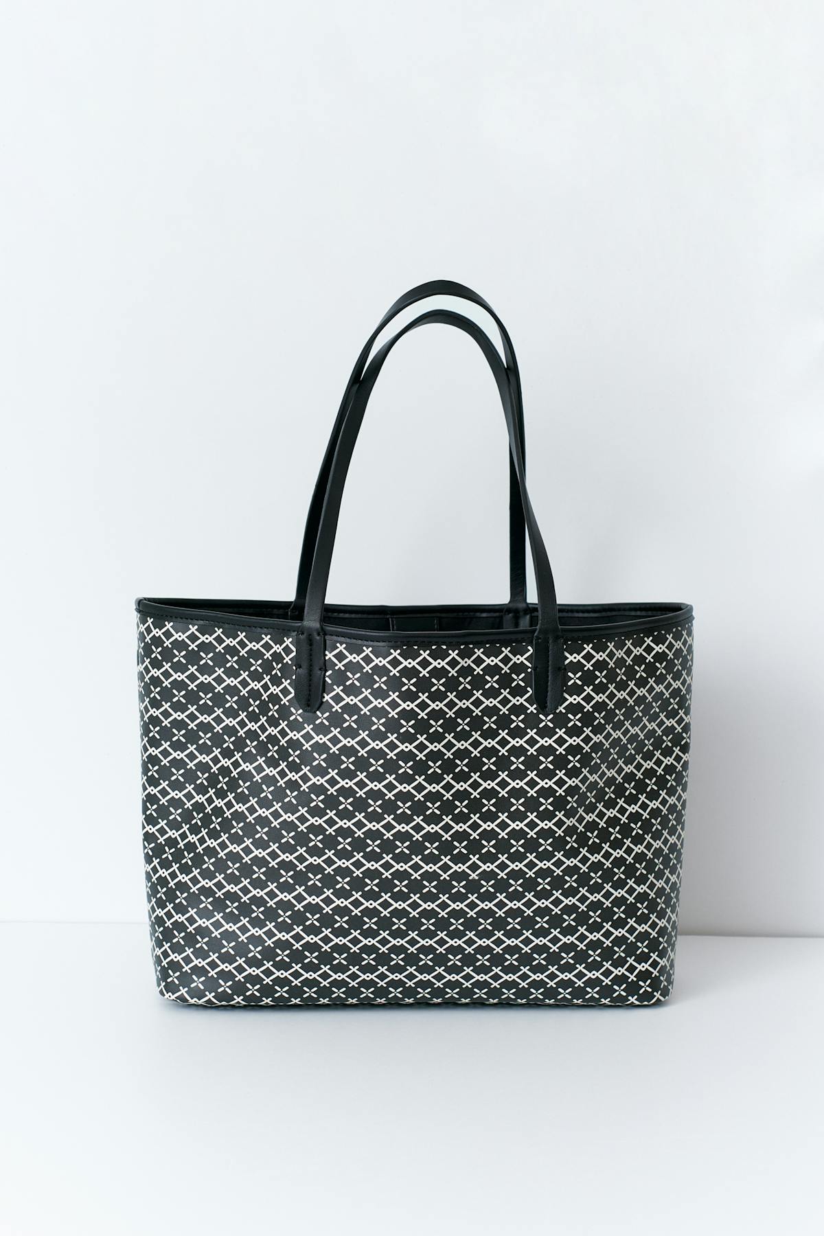 Y tote bag