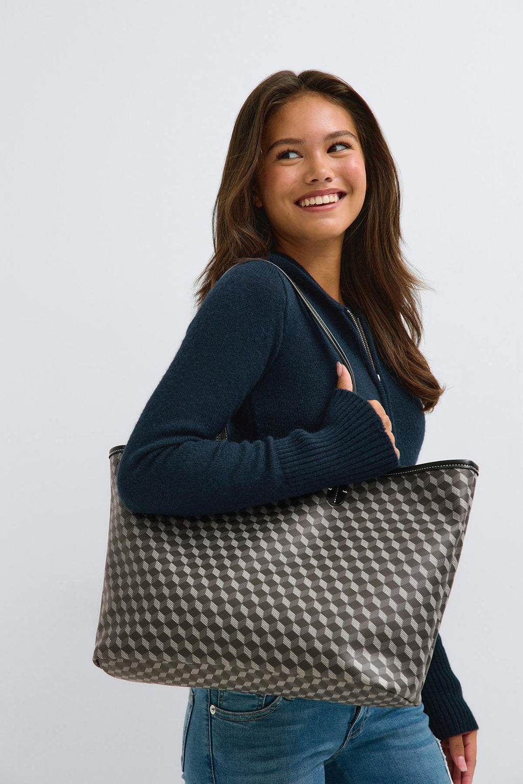 Y tote bag