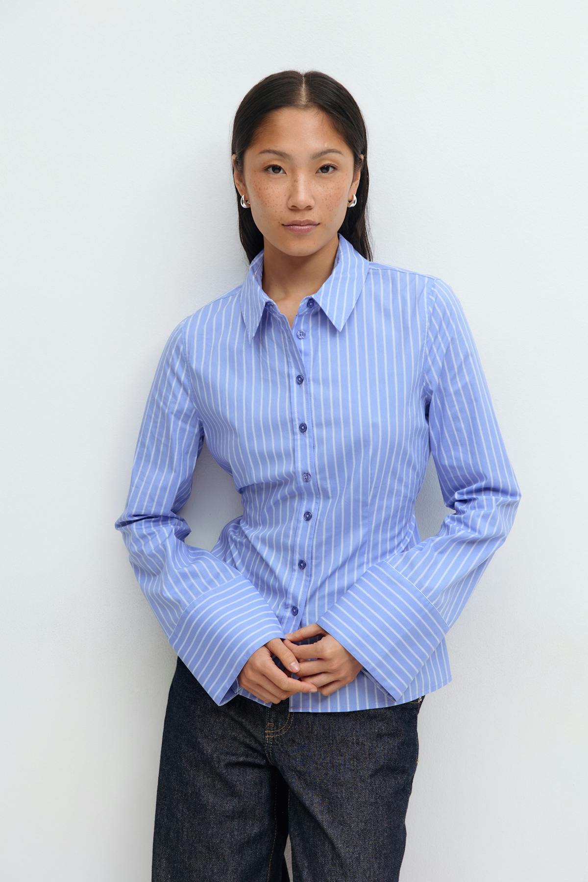 Shaped tie blouse