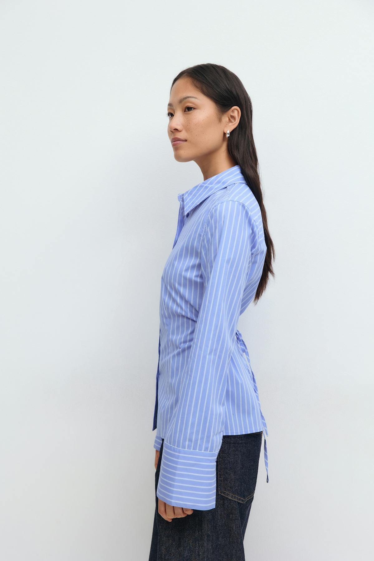 Shaped tie blouse