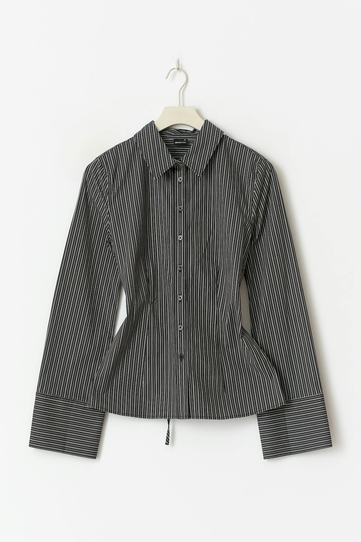 Shaped tie blouse