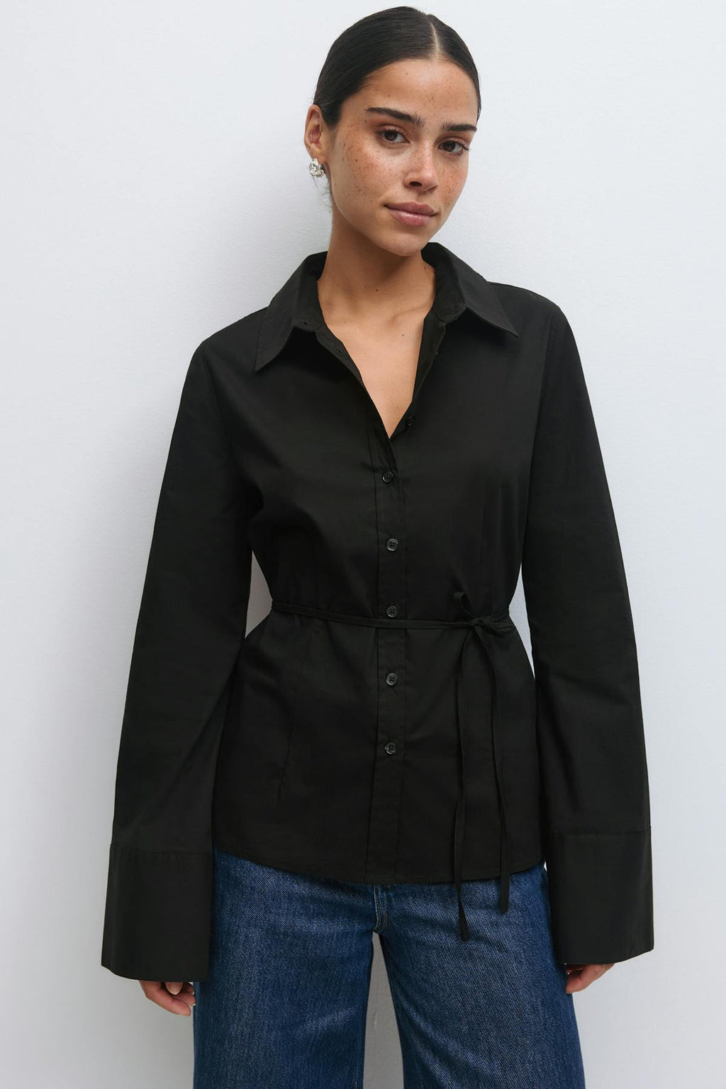 Shaped tie blouse