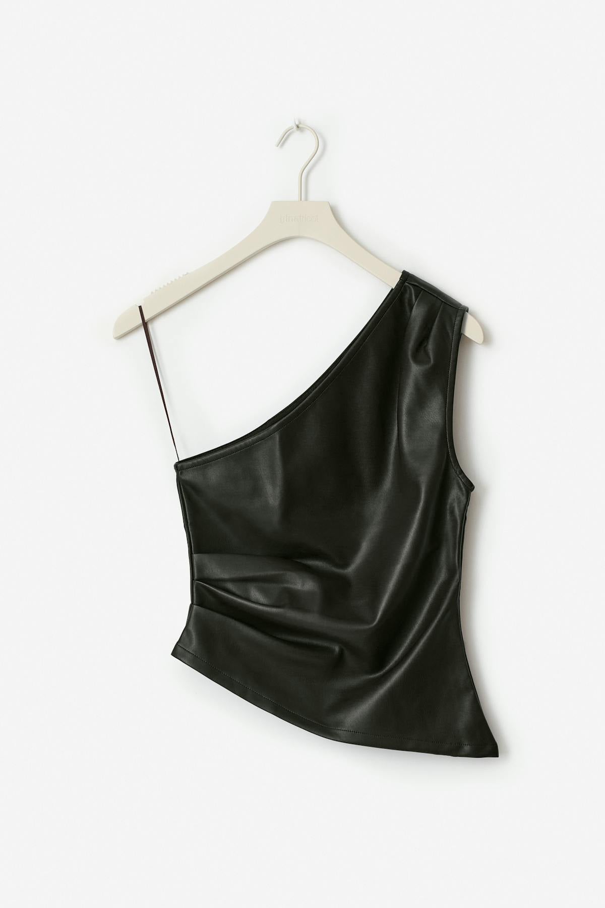 One shoulder pu top