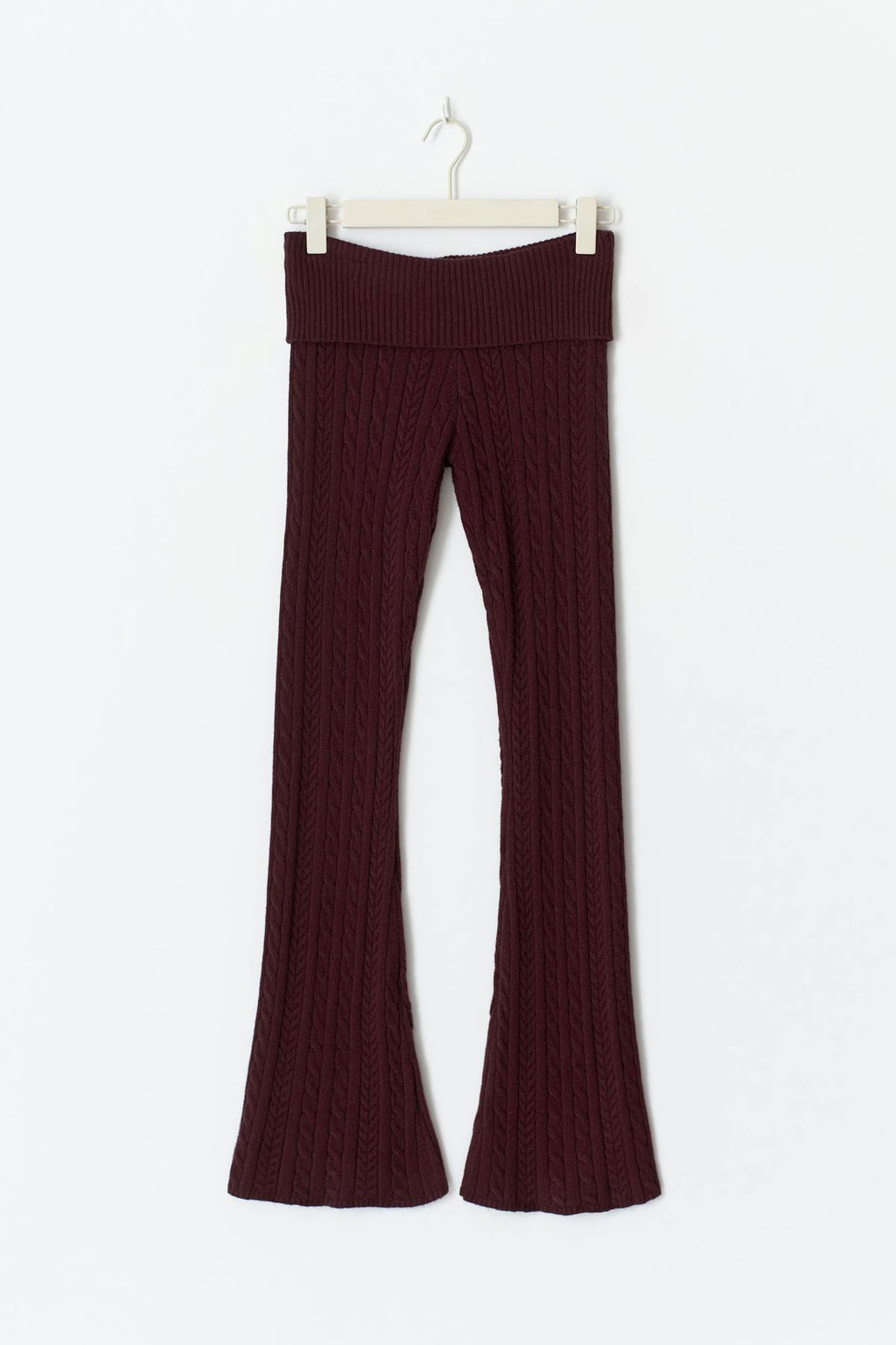 Y cable knitted pants