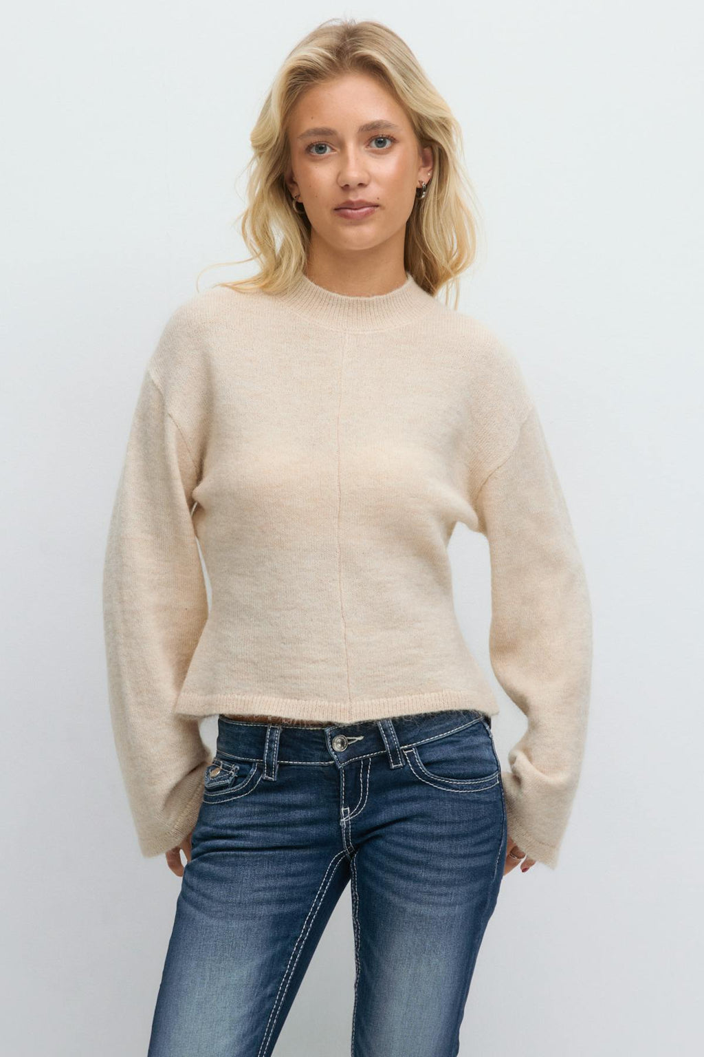 14+ sculpture knitted sweater