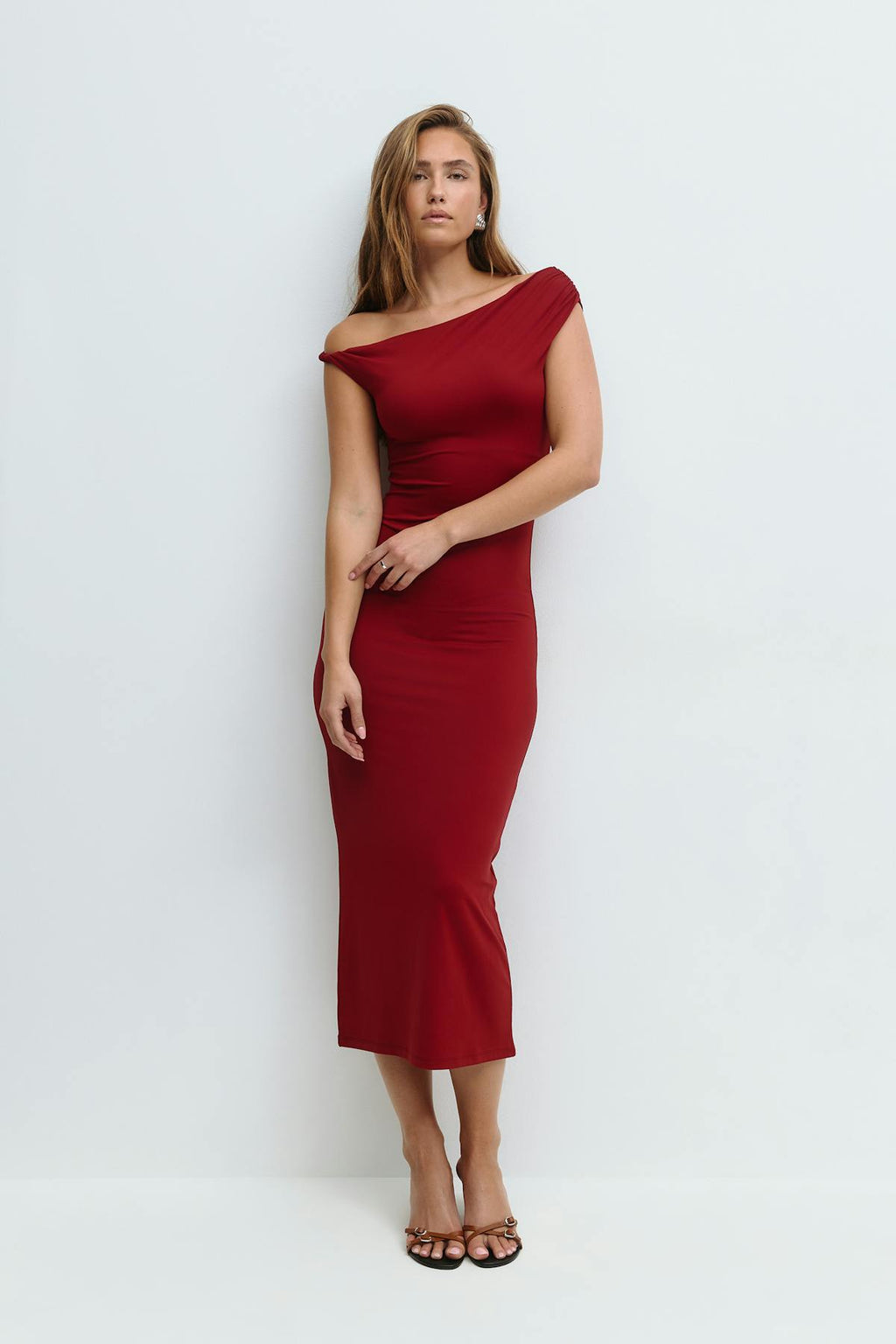Twist asymmetric dress