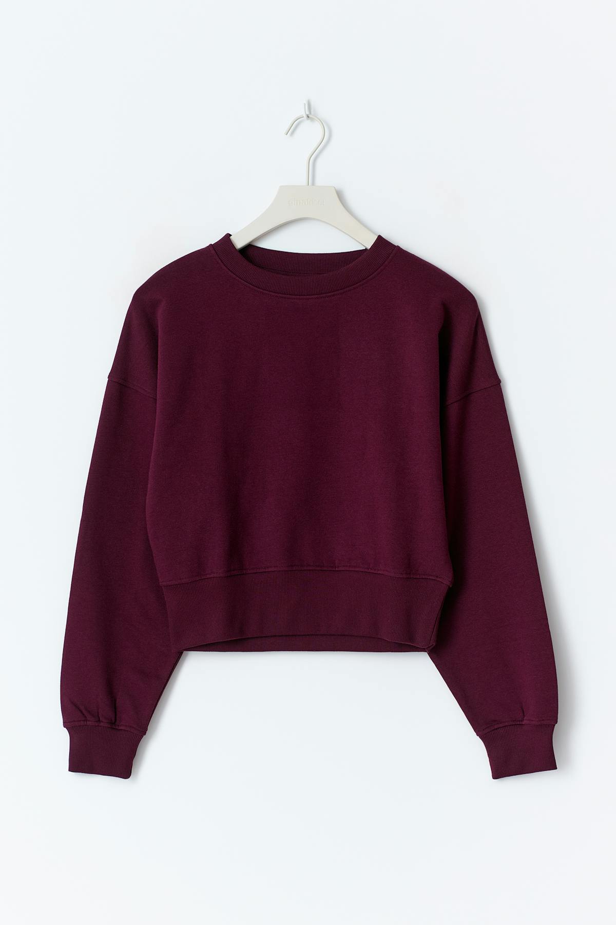 Y cropped sweater