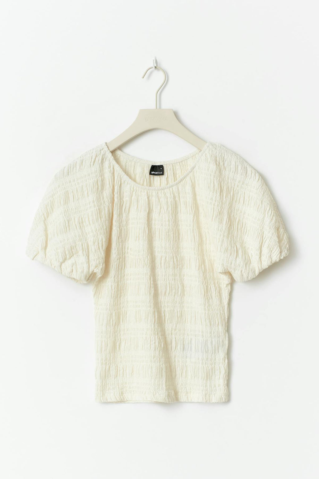 Textured puff sleeve top