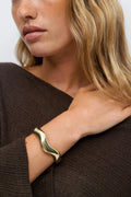 Wave bracelet