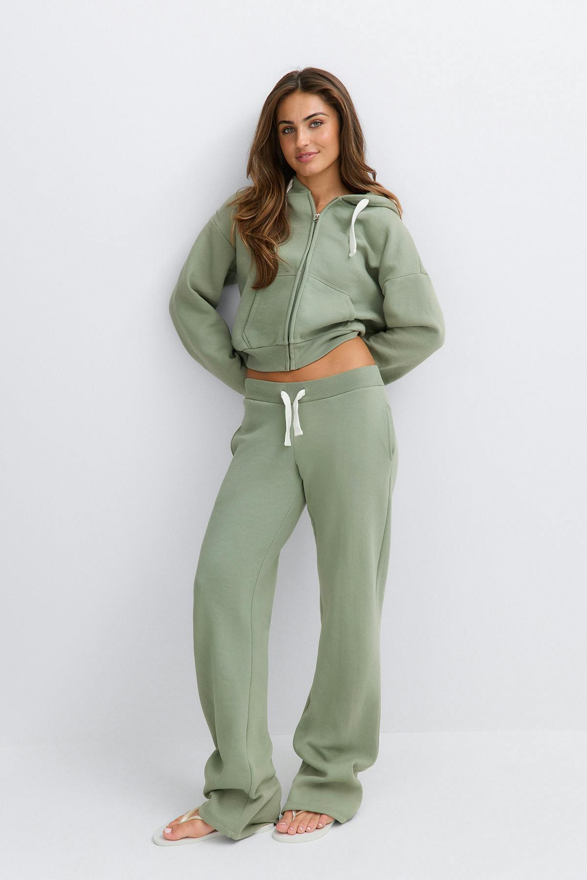 14+ low waist sweatpants