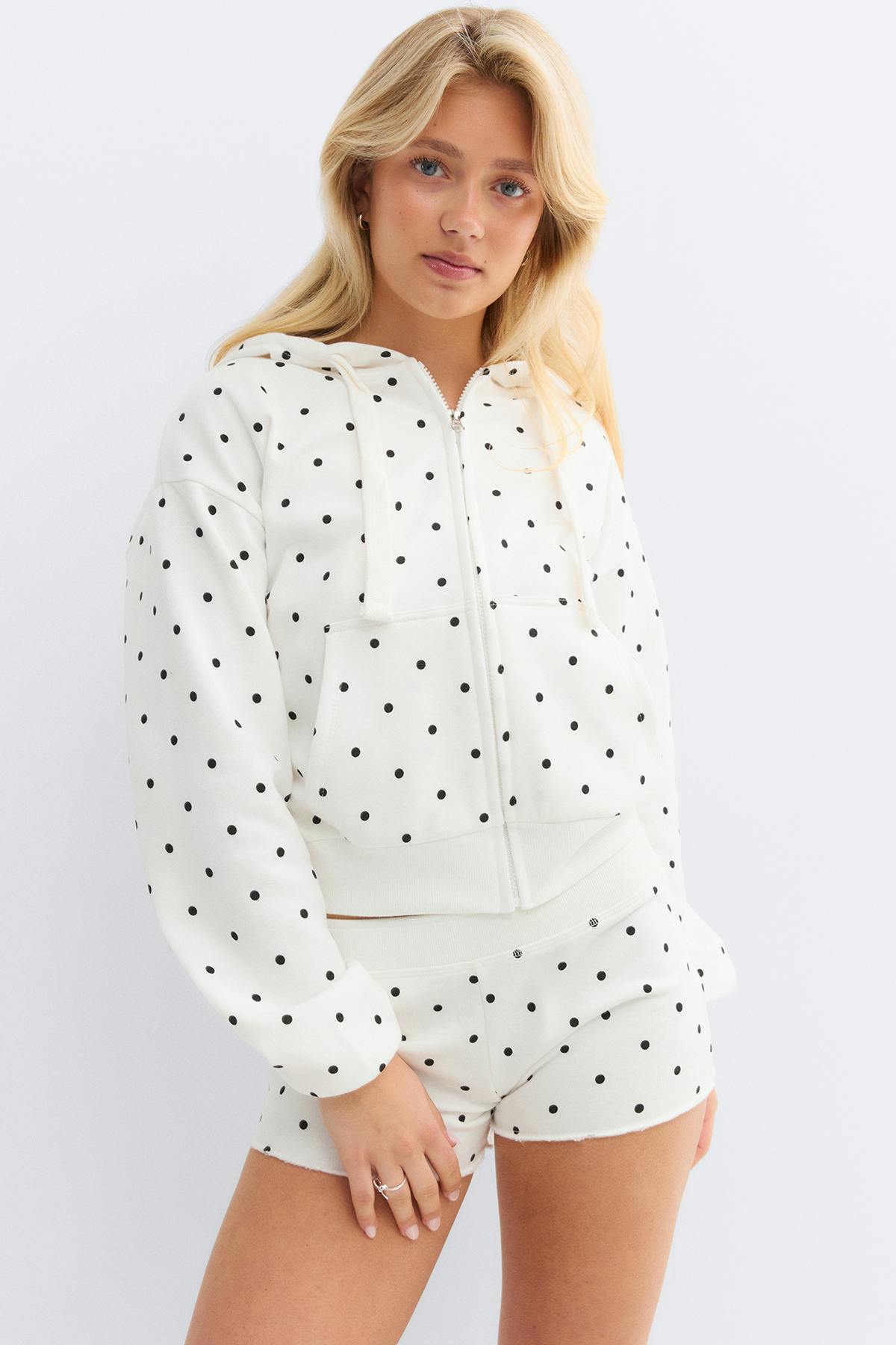 14+ zip hoodie