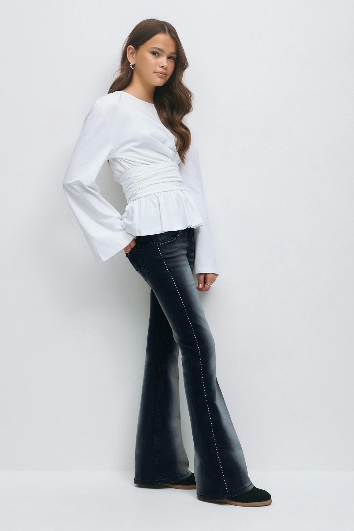 Low waist rhinestone jeans