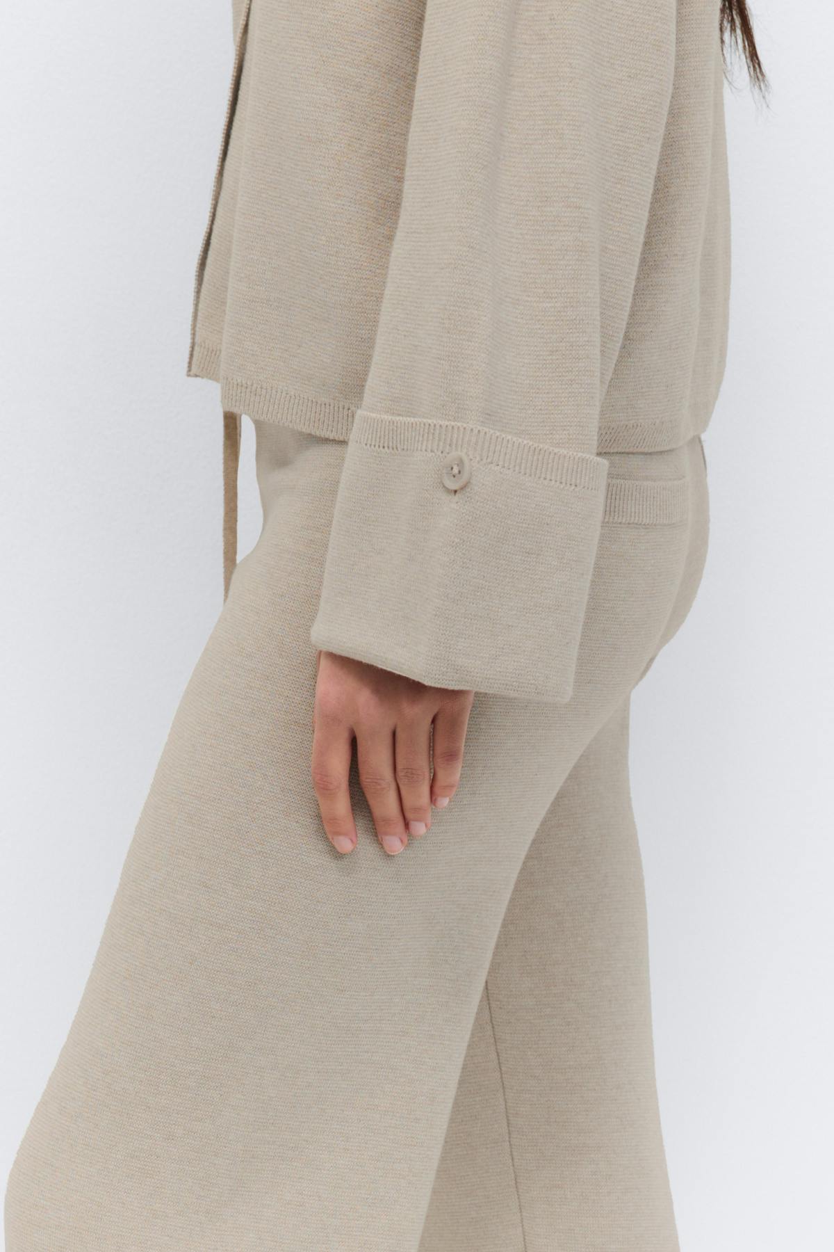 Knitted cardigan