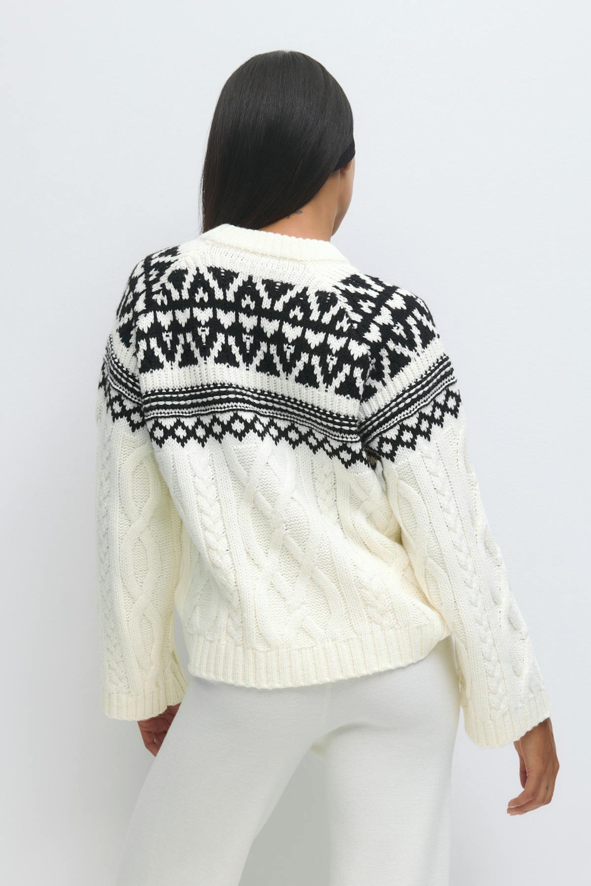 Jacquard knitted sweater