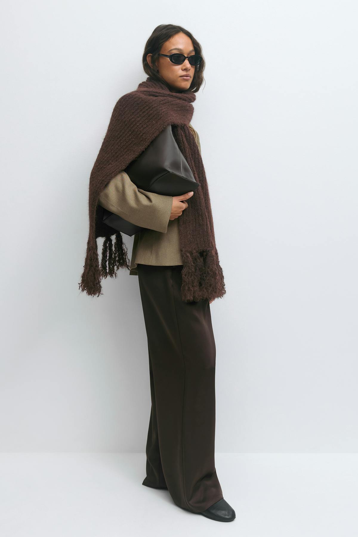 Chunky knit fringe scarf