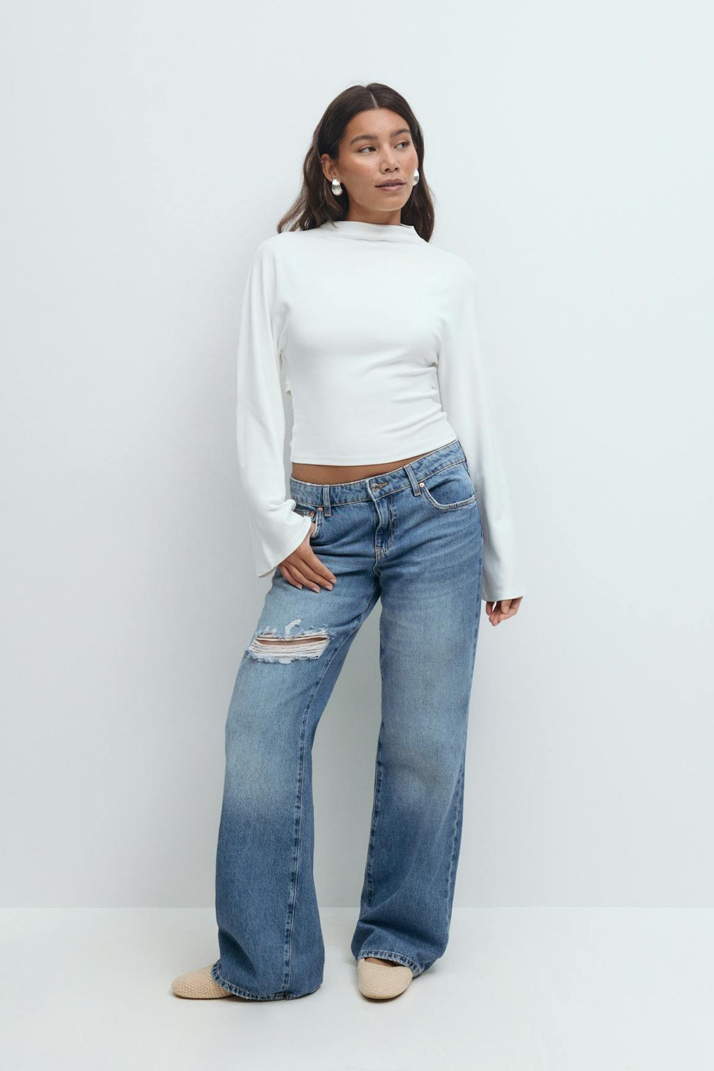 Tie back wide sleeve top