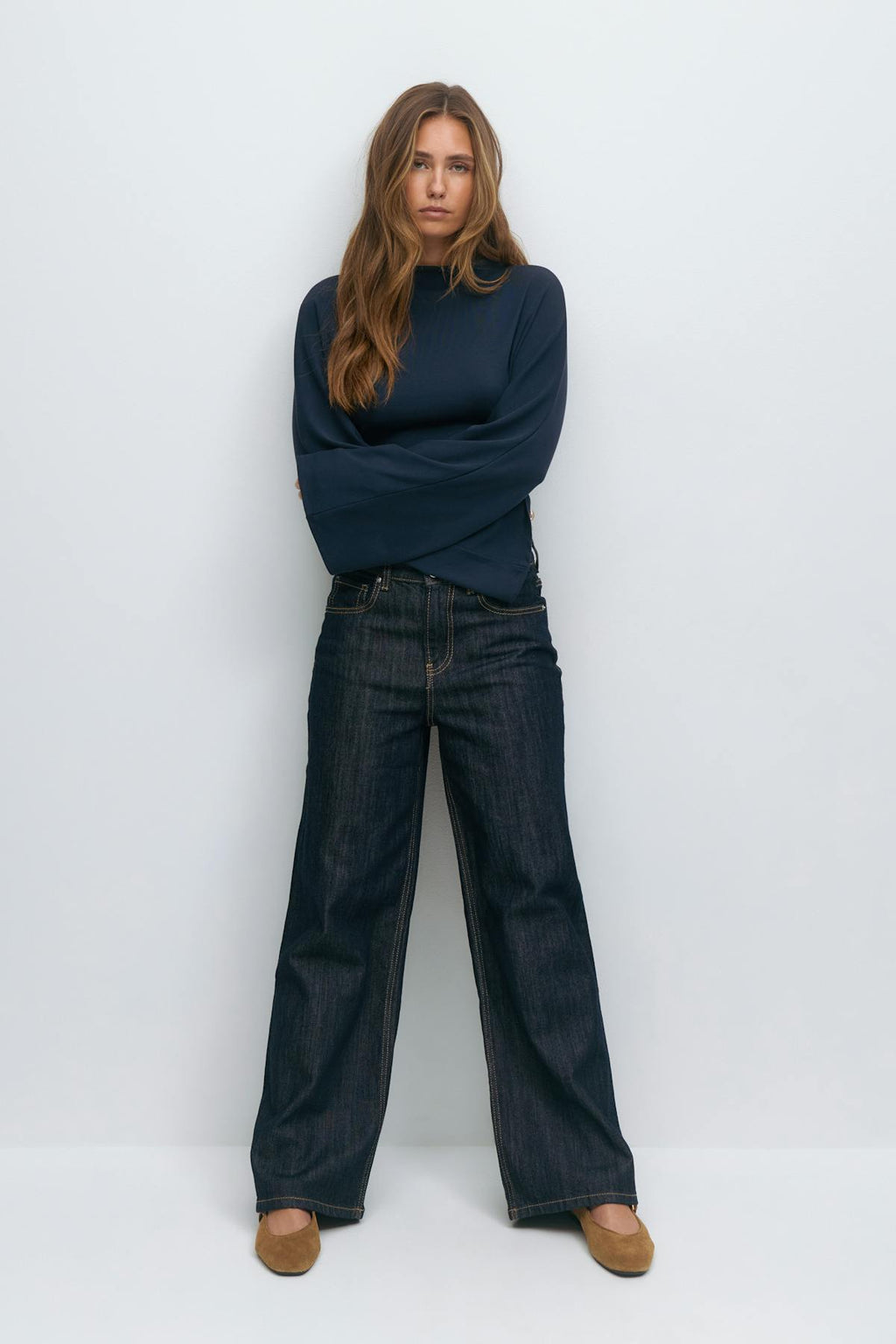 Tie back wide sleeve top