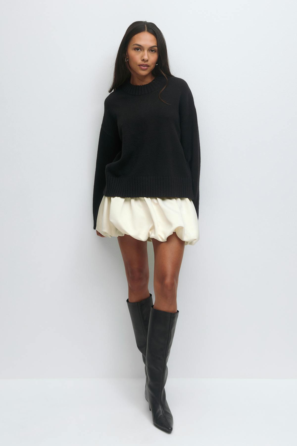 Satin balloon mini skirt