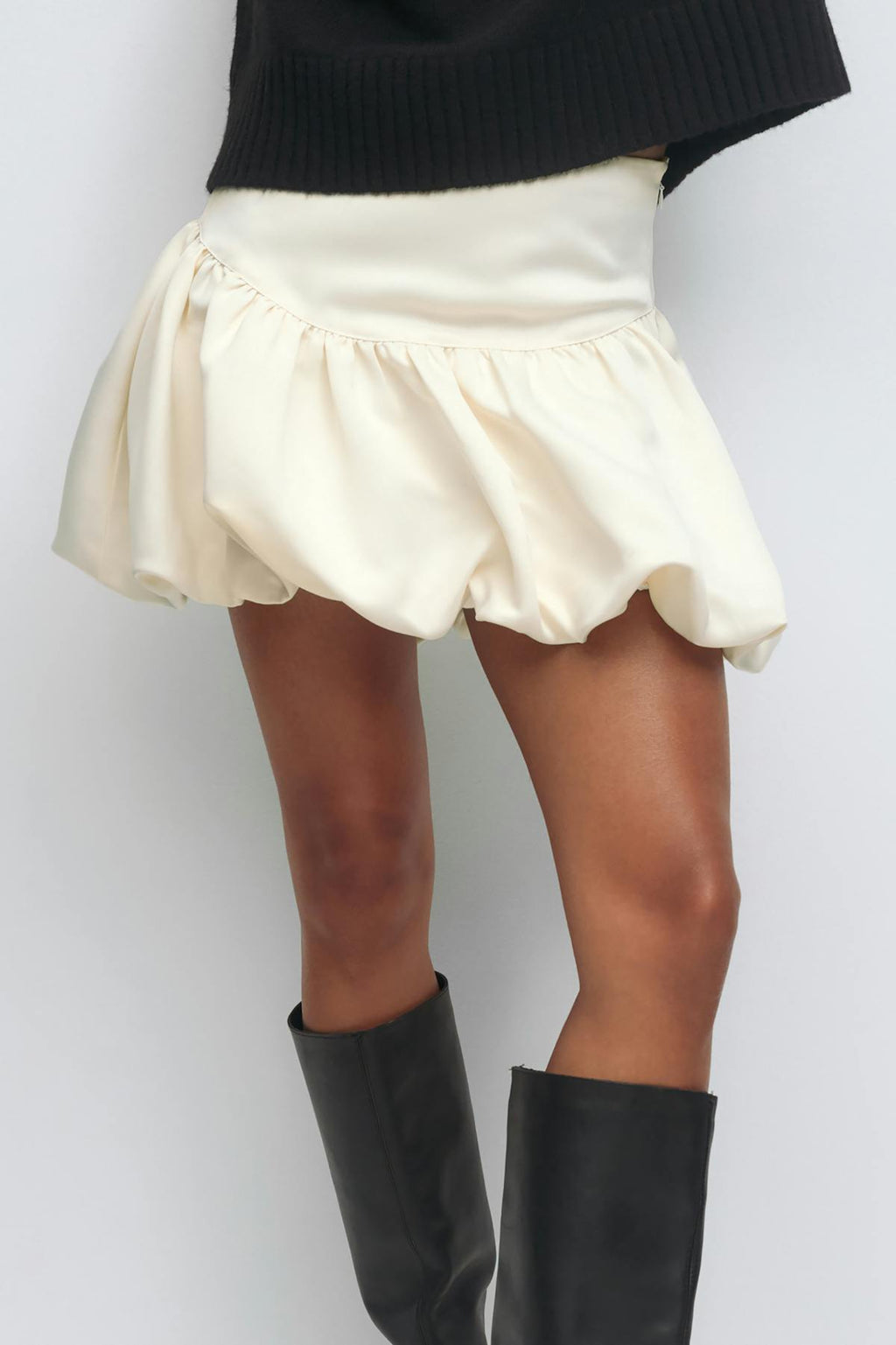 Satin balloon mini skirt