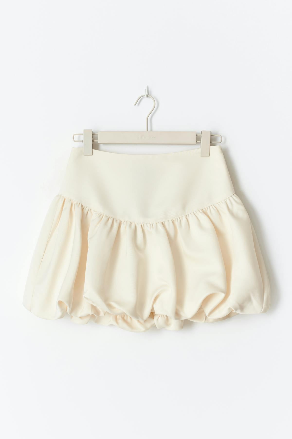 Satin balloon mini skirt