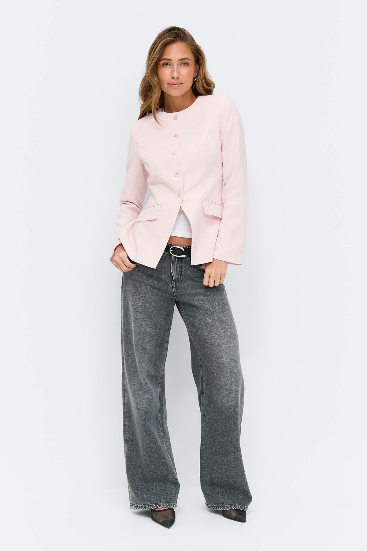 High neck shaped blazer