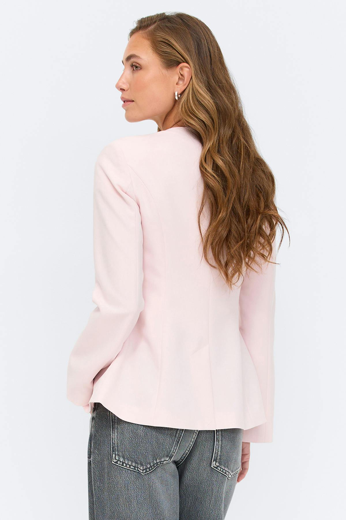 High neck shaped blazer