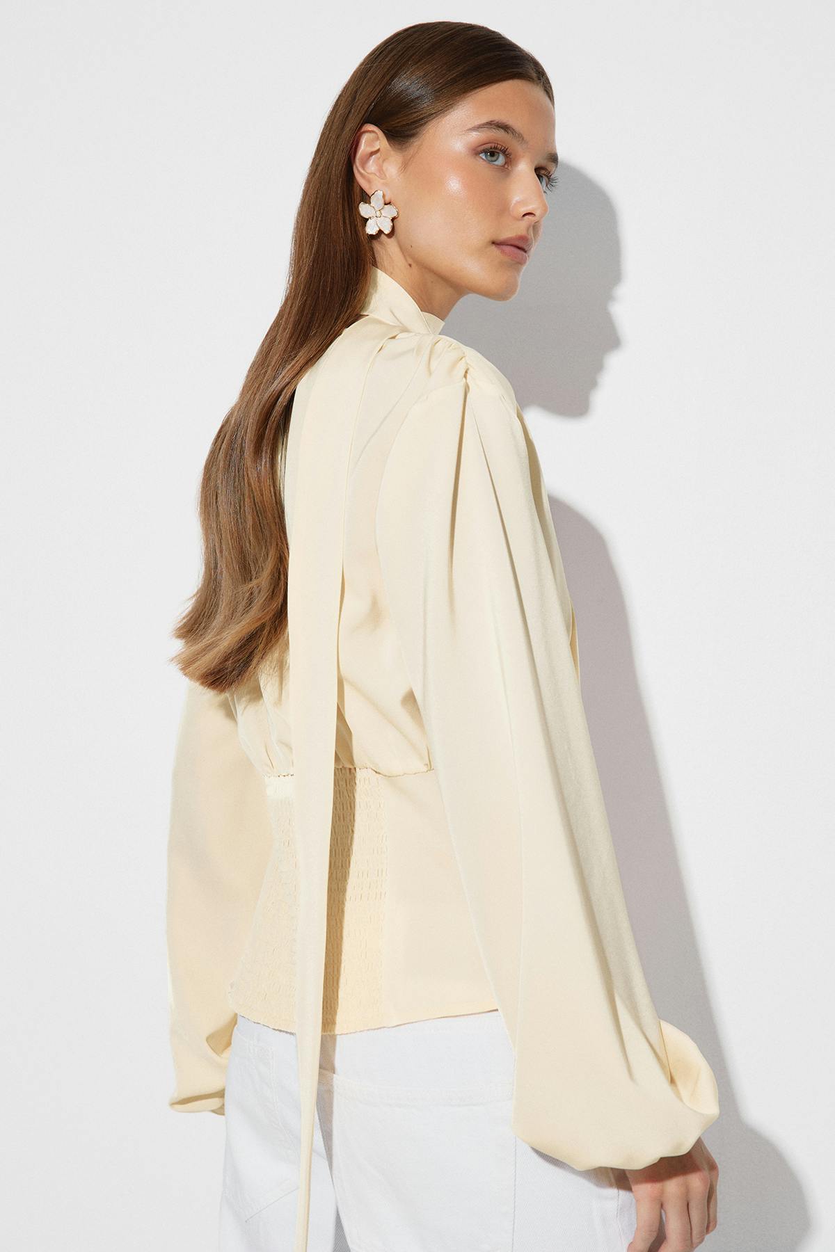 Scarf top