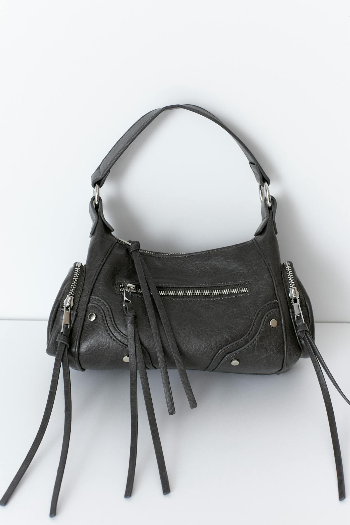 Pocket detail bag