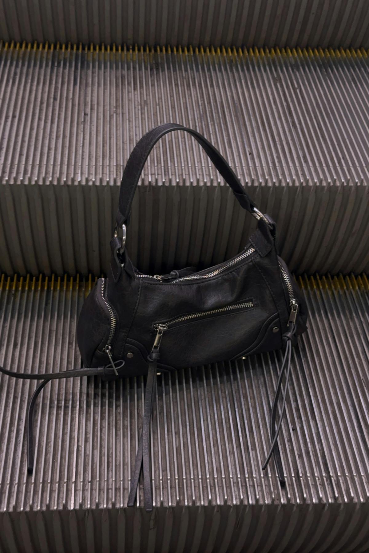 Pocket detail bag