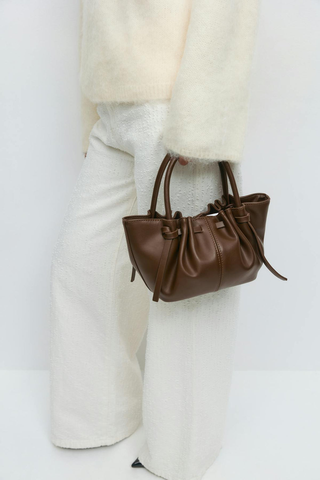Strap detail crossbody bag