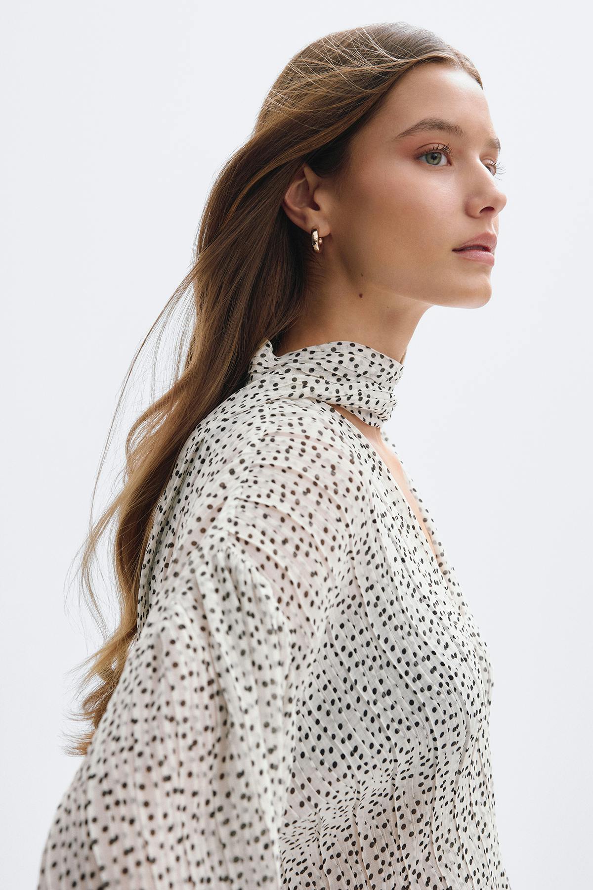 Scarf blouse