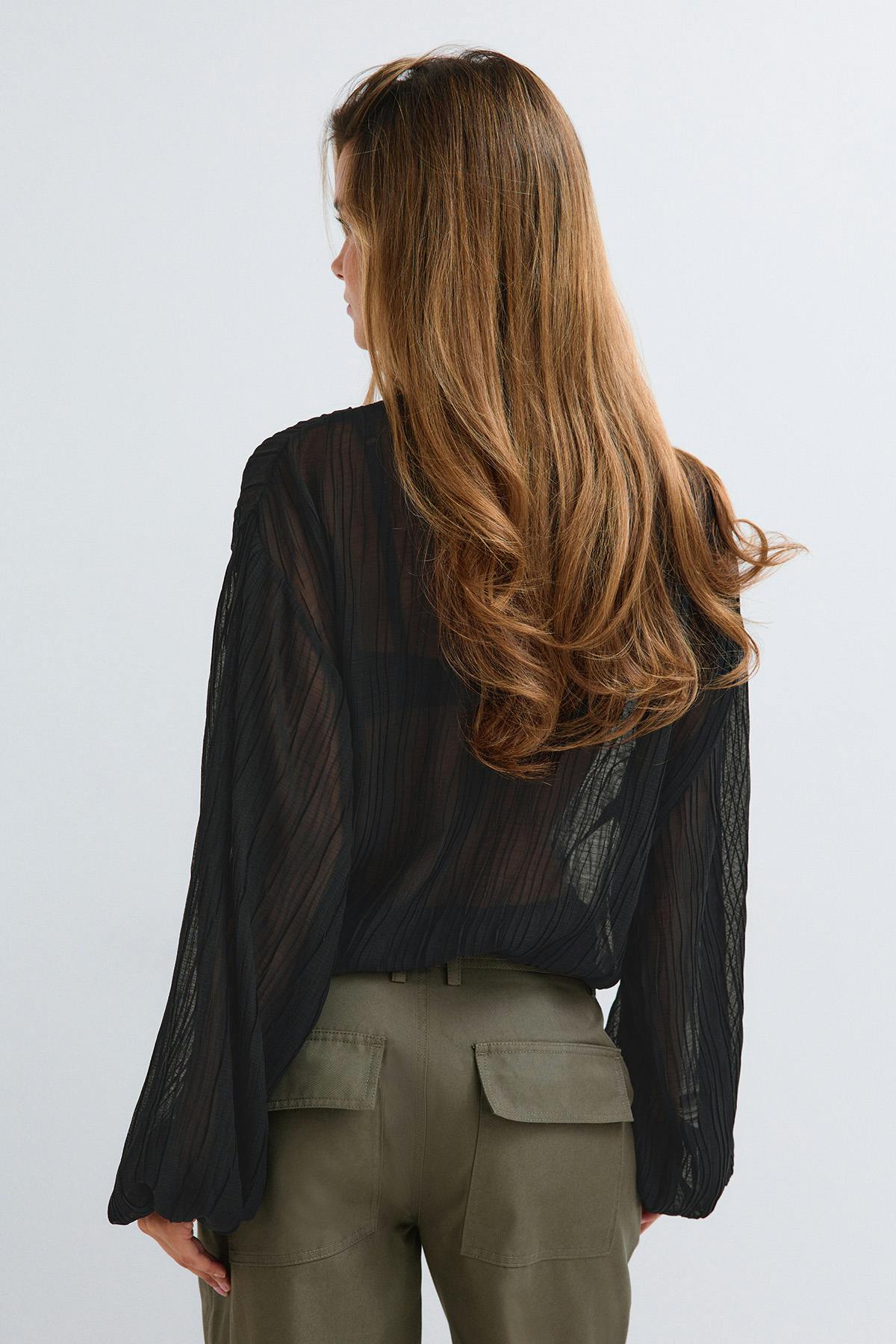 Scarf blouse