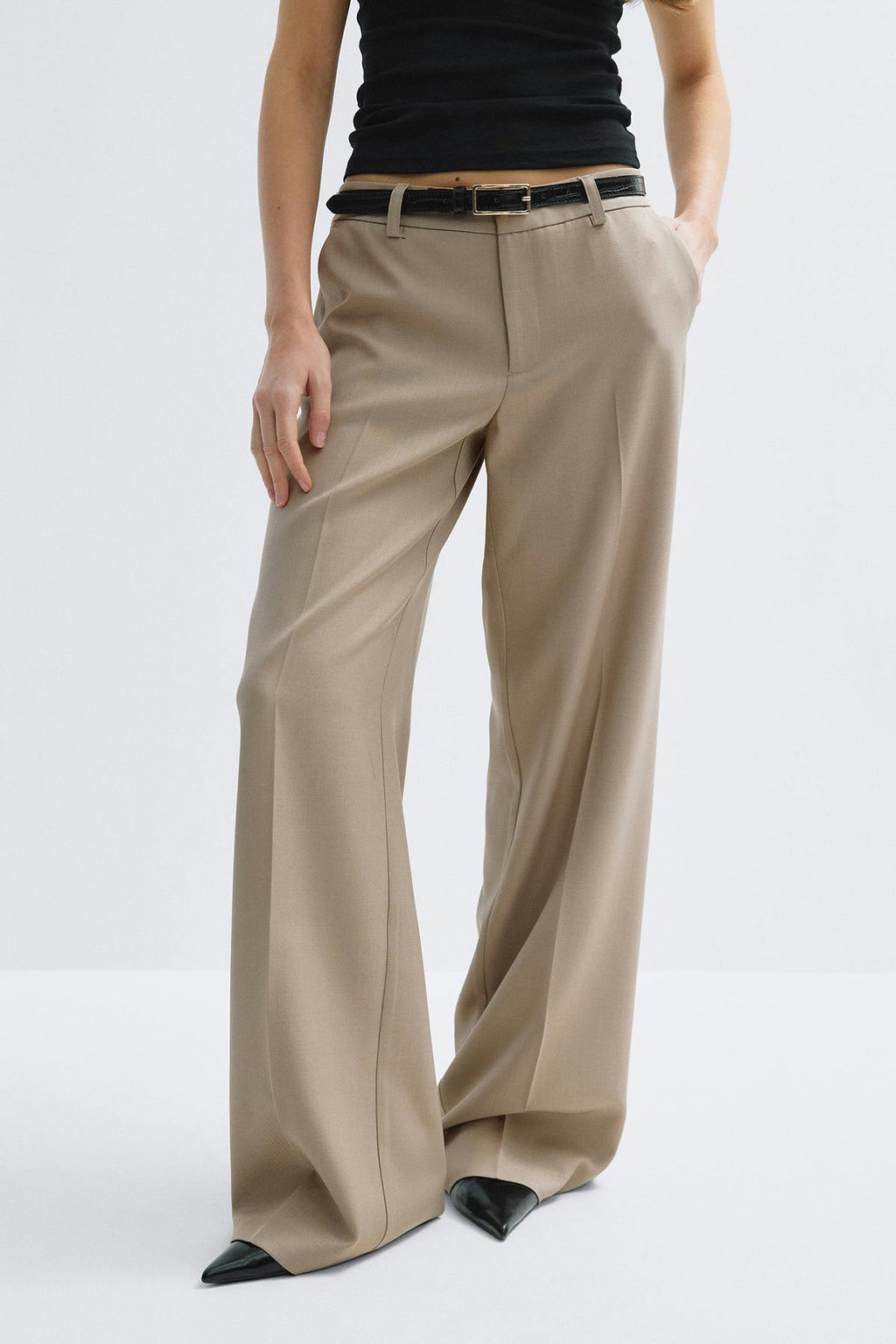 Low waist trousers