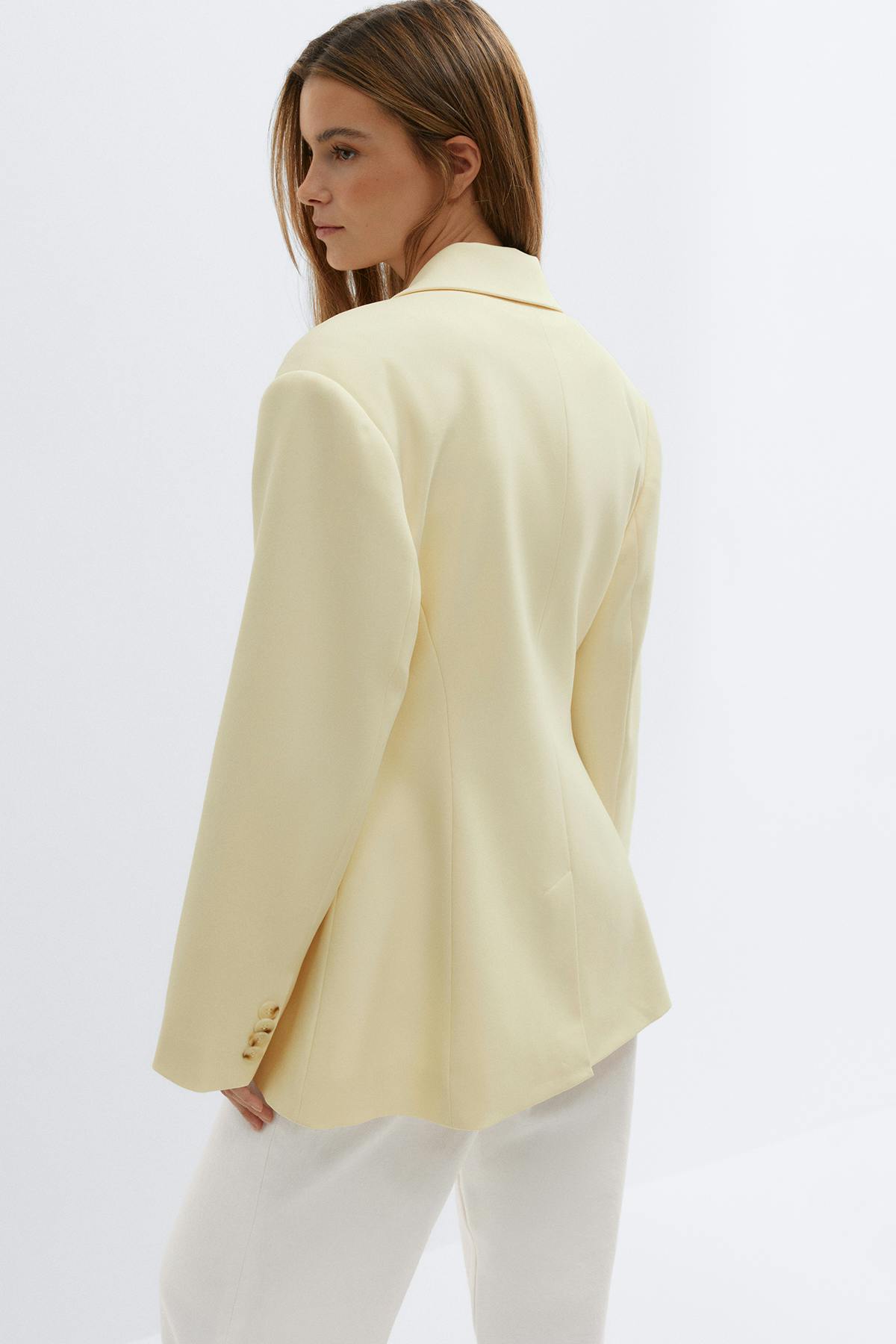 Shaped blazer