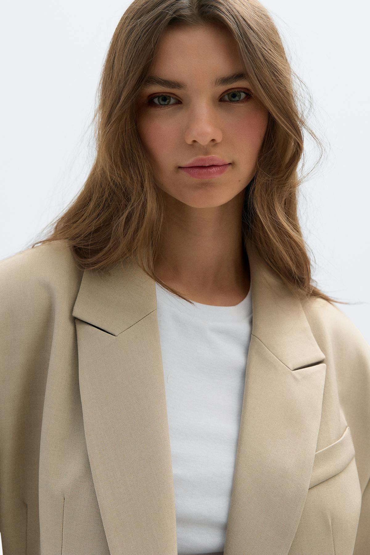 Shaped blazer