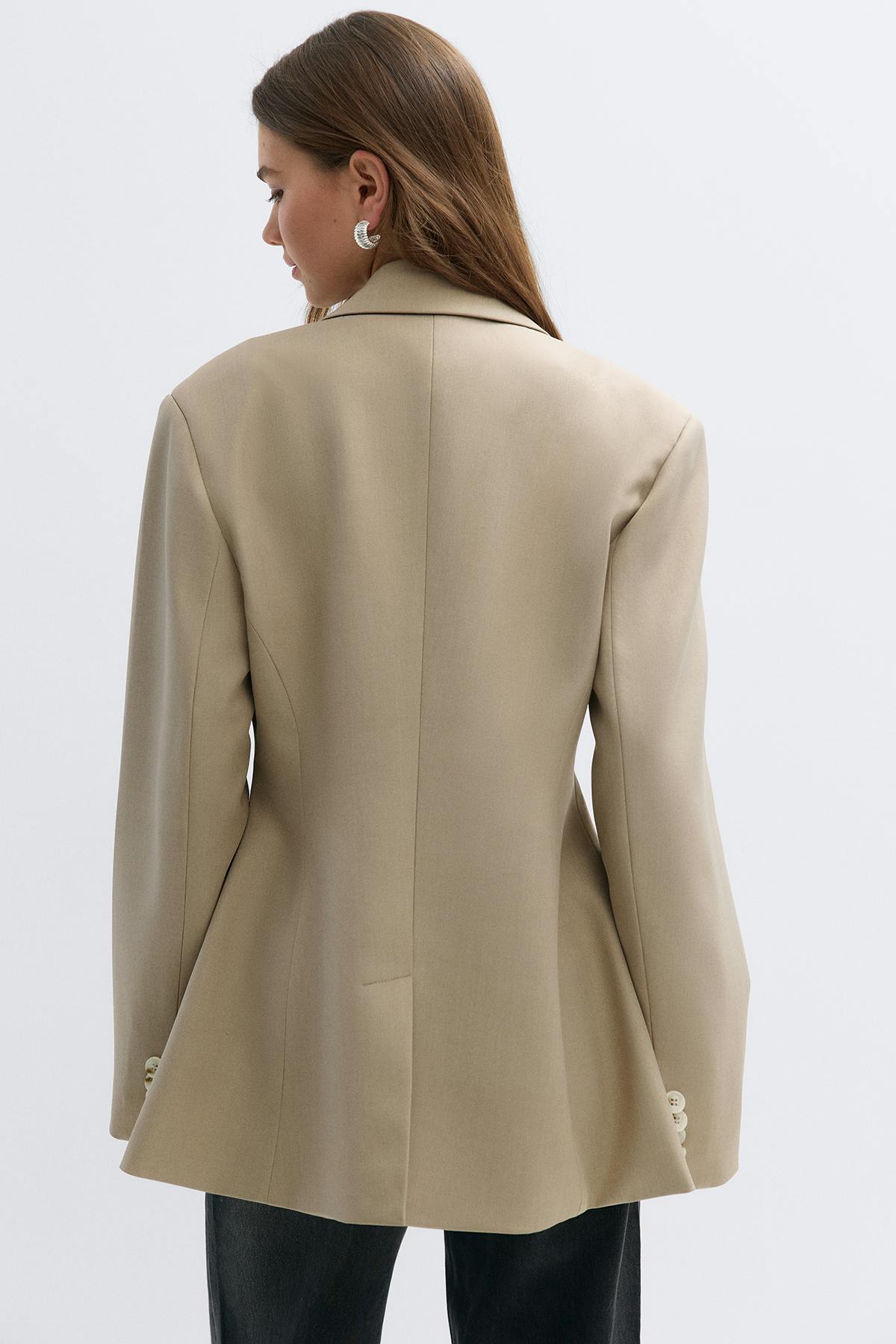 Shaped blazer