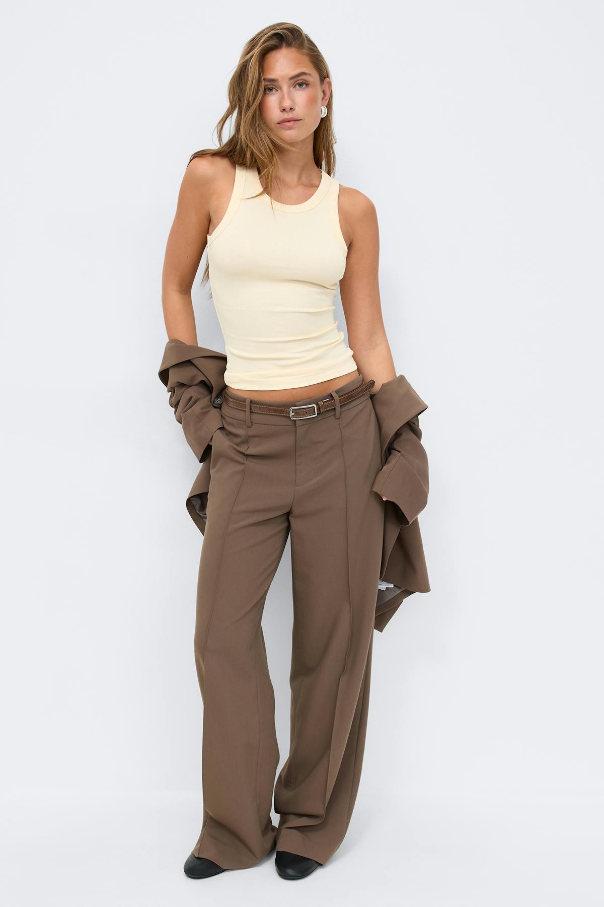 Tight fit rib tank