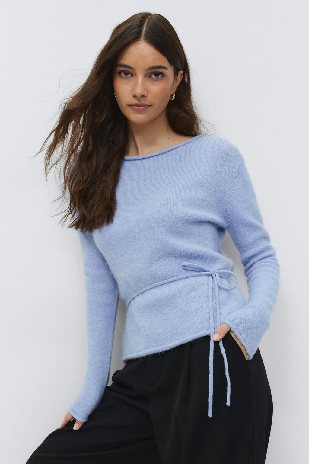 Knitted tie top