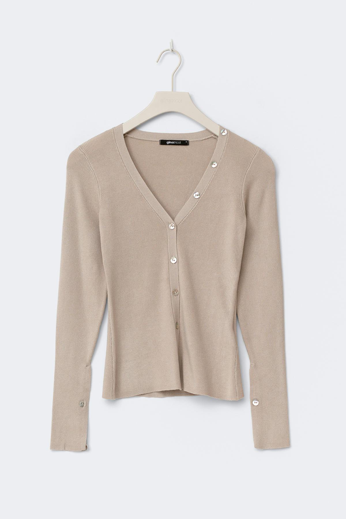 Knitted cardigan