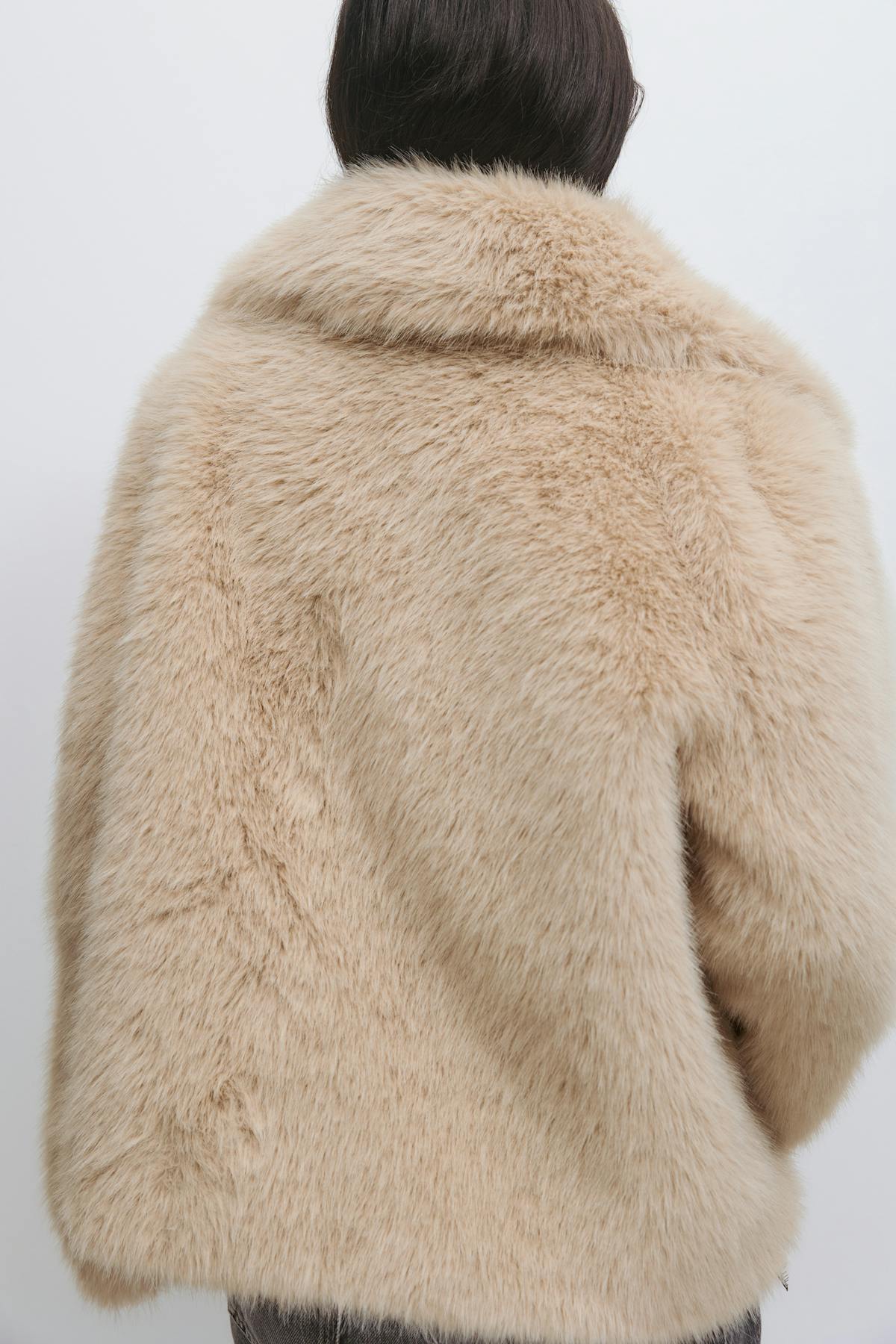 Faux fur short jacket