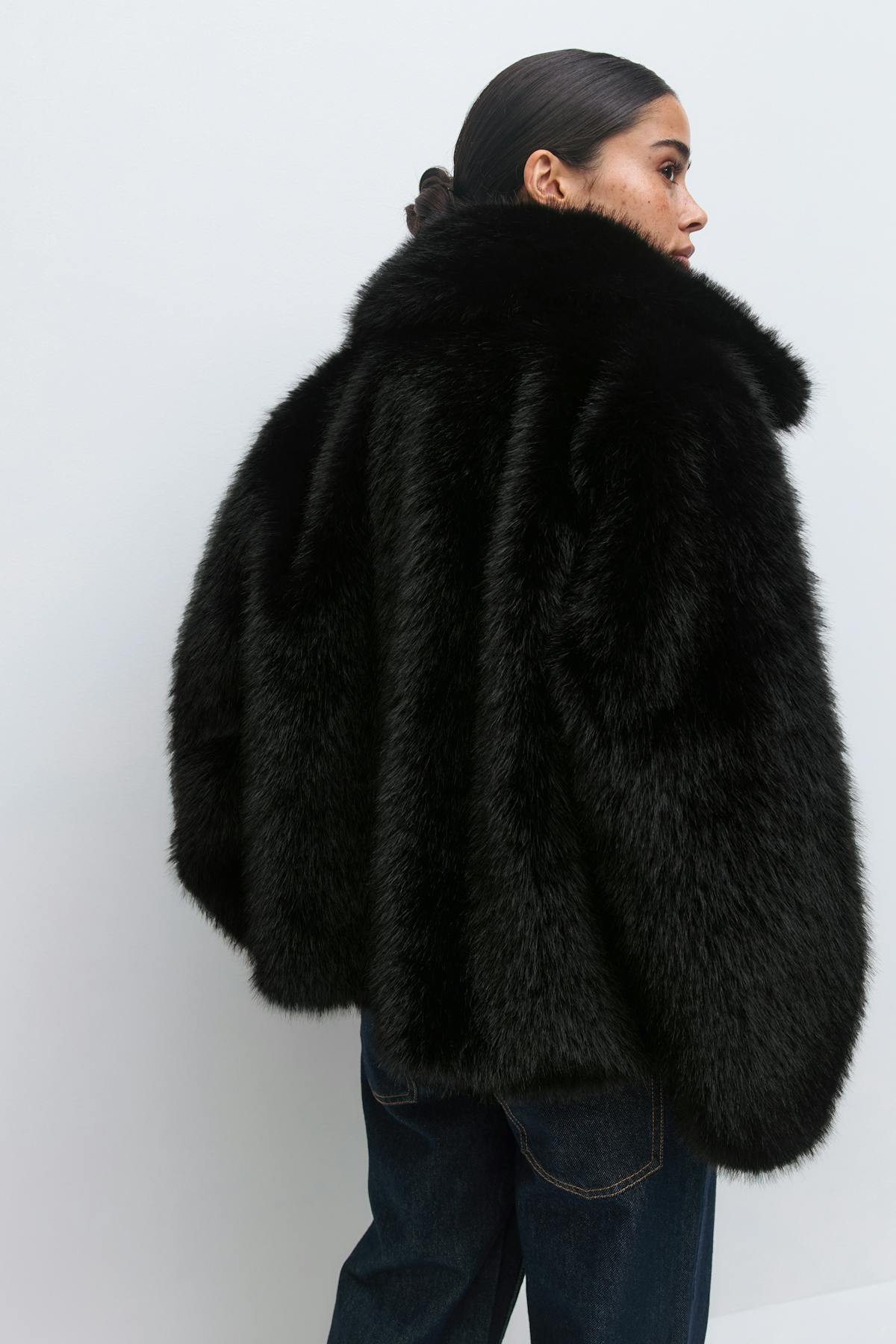 Faux fur short jacket