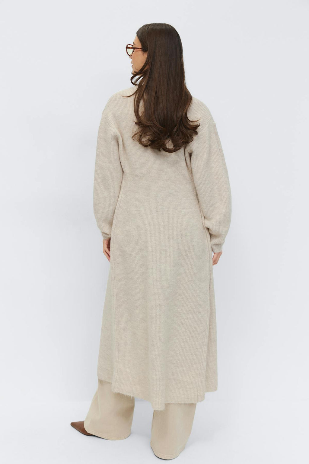 Shaped knitted dress