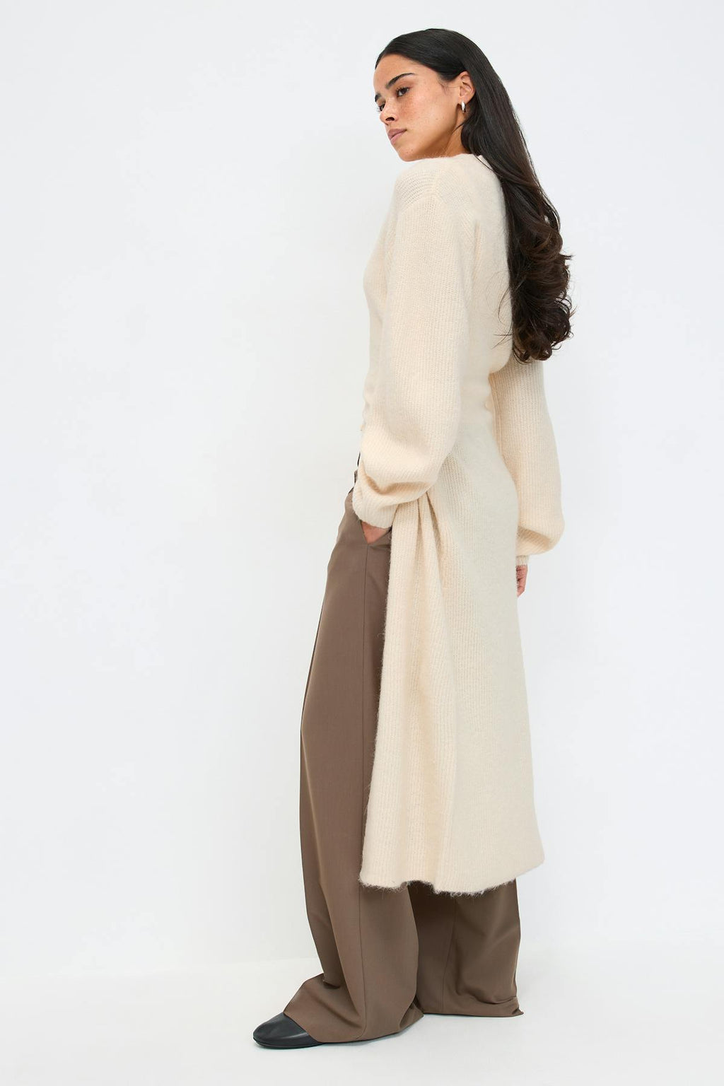 Shaped knitted dress