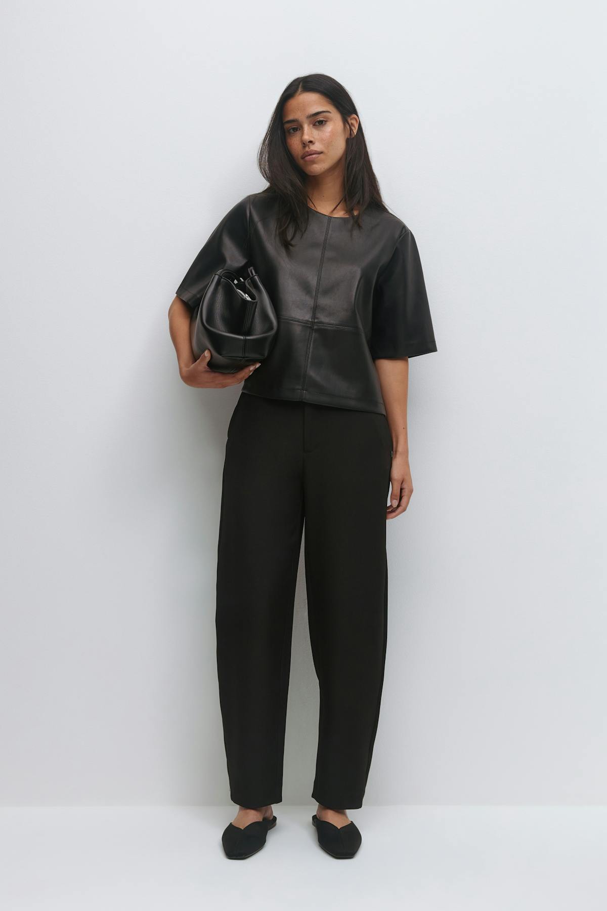 Mid waist barrel trousers