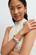 Hug bracelet