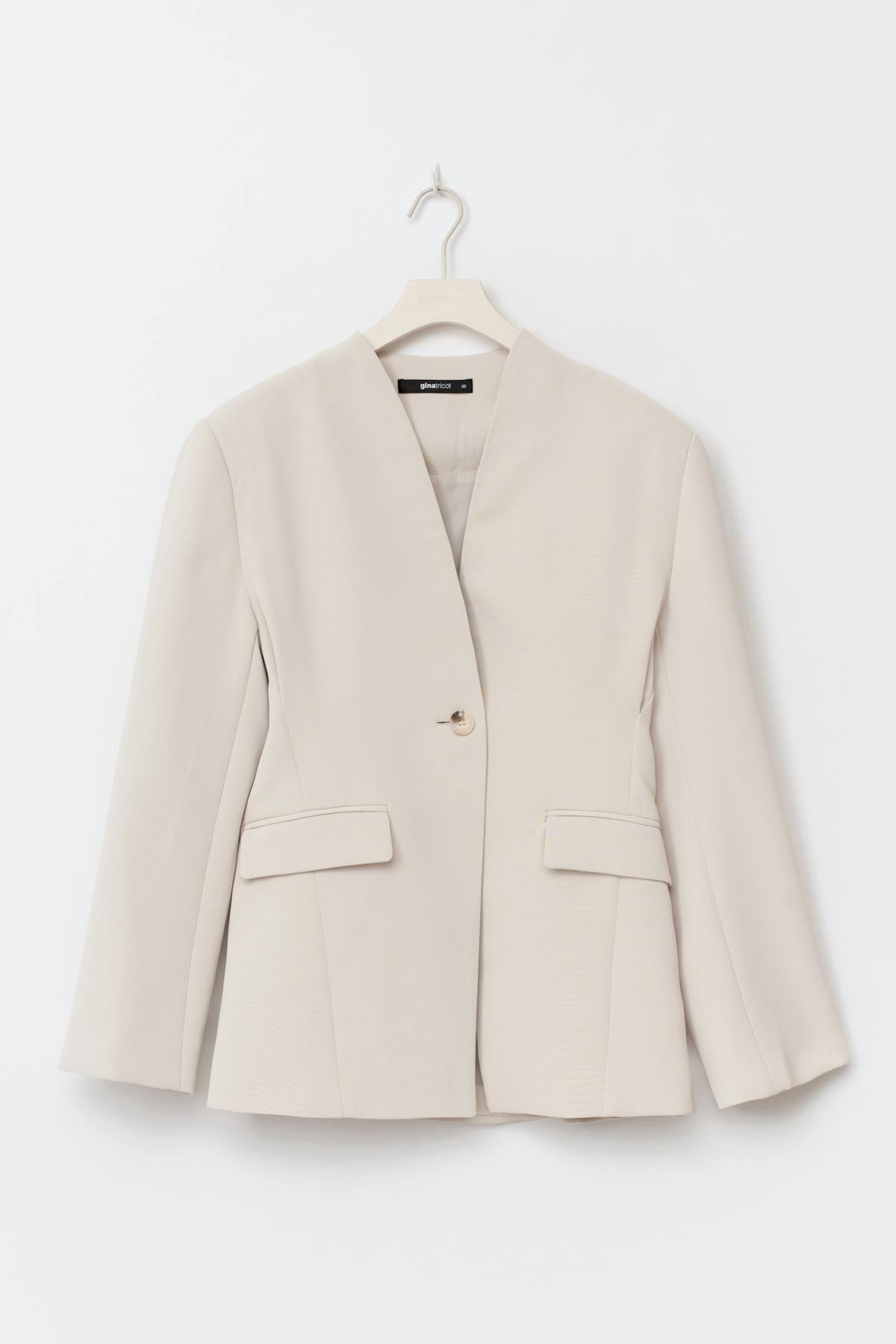 Shaped blazer