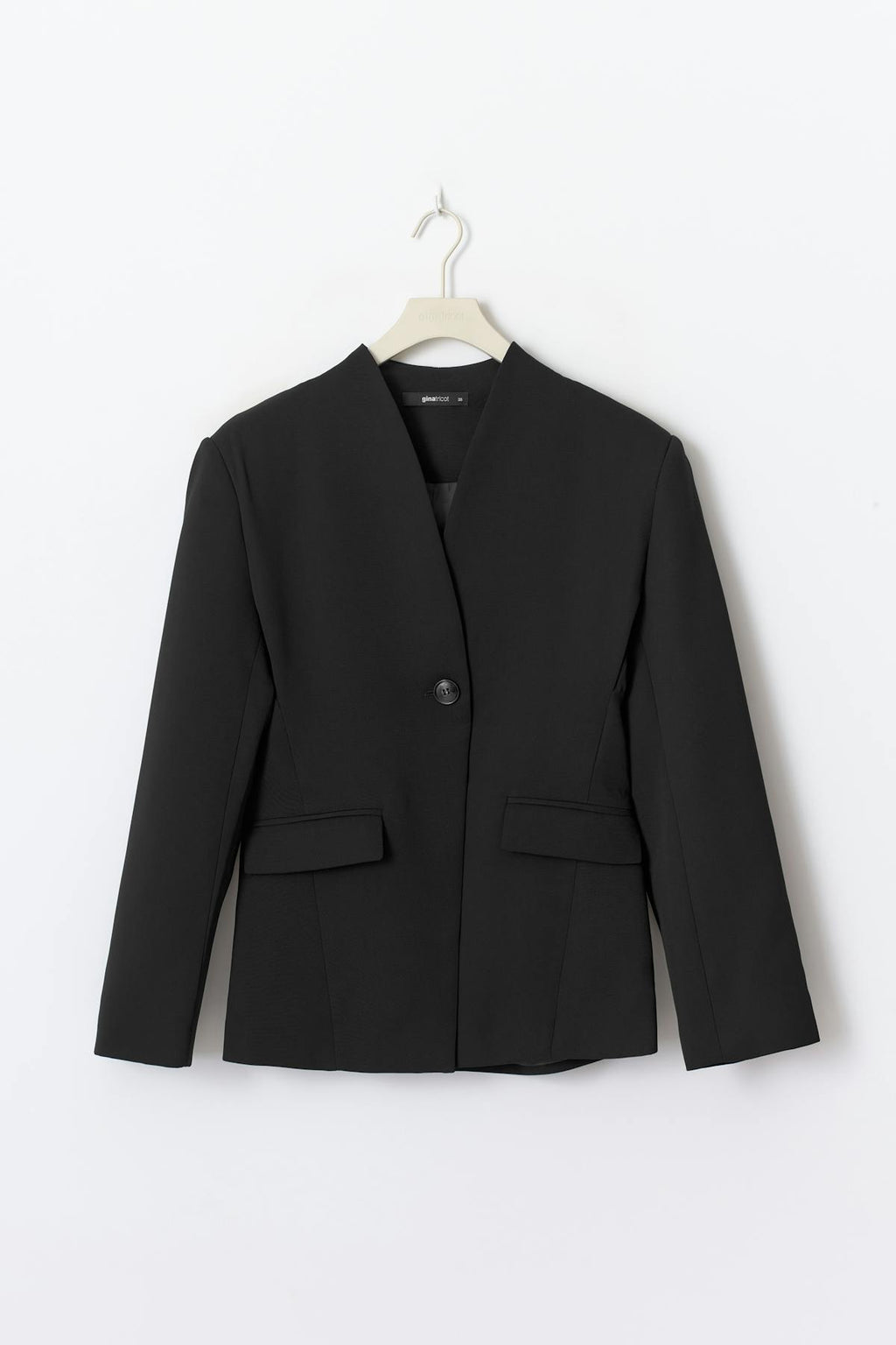 Shaped blazer