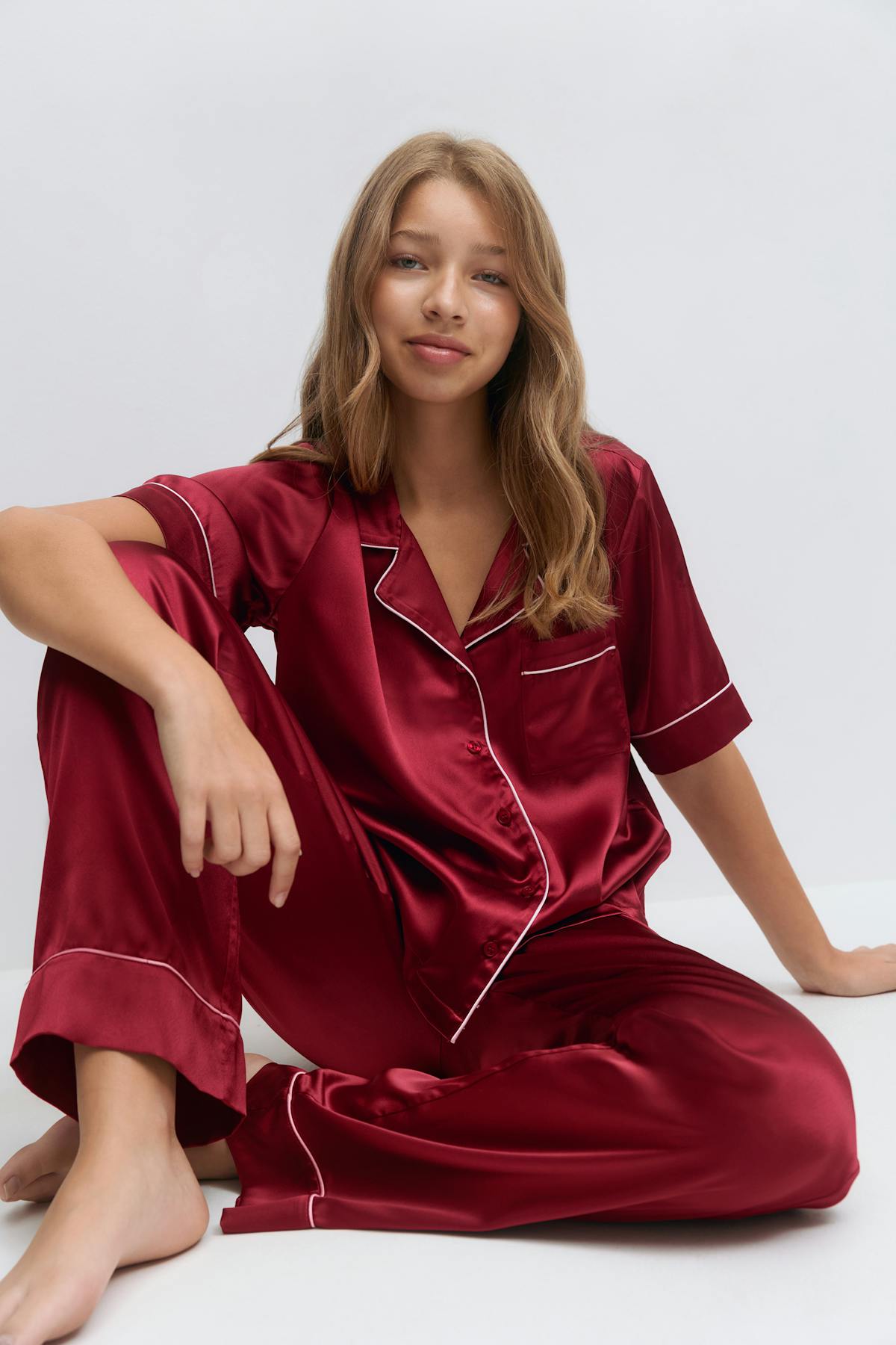 Y satin set