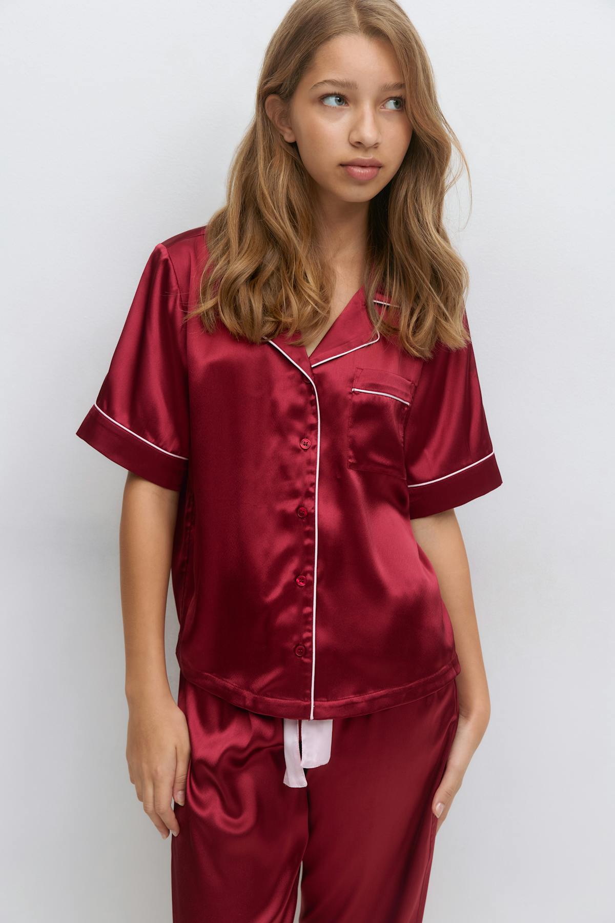 Y satin set